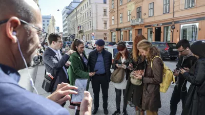 - 30.09.2024 - novinarska konferenca na kateri so predstavili mobilno literarno-zvočno aplikacijo Slavic Soundwalking. Primer dobre prakse vključevanja ranljivih skupin, predvsem gluhih in naglušnih.//FOTO: Jaka Gasar