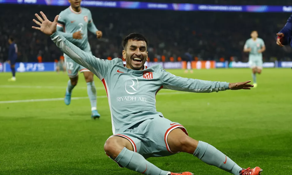 Soccer Football - Champions League - Paris St Germain v Atletico Madrid - Parc des Princes, Paris, France - November 6, 2024 Atletico Madrid's Angel Correa celebrates scoring their second goal REUTERS/Christian Hartmann